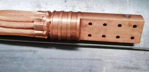 Elektrik Ark Ocağı (EAF) Potada Rafine Fırını (LRF) Uygulaması için Endüstriyel Sınıf Su Soğutmalı Güç Kablosu