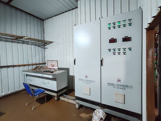 Yeni Özel Güç Dağıtım Ekipmanı Elektrik Kontrol Panel Kutusu Kapısı