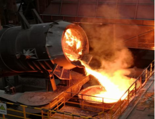 Düşük Karbonlu Ferrokrom Elektrikli Rafinasyon Eğimli Fırın FeCr Alaşım Erime Üretim hattı
